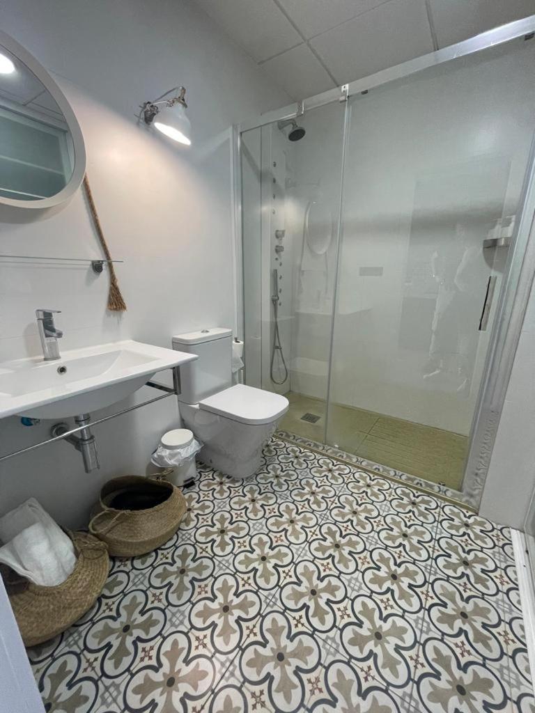 Estudiotel 95 Centro Аликанте Екстериор снимка